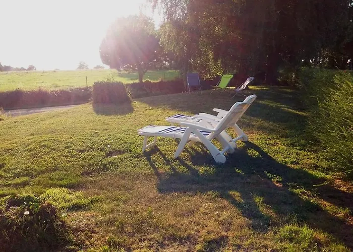 Semesterbostad De La Sapiniere A 15 Min Du Puy Du Fou *