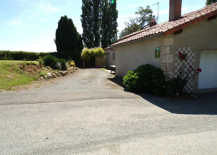 De La Sapiniere A 15 Min Du Puy Du Fou