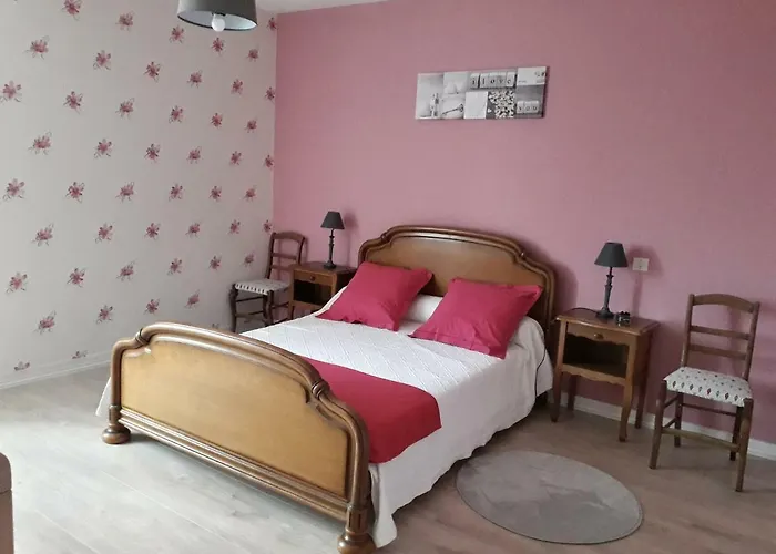 De La Sapiniere A 15 Min Du Puy Du Fou